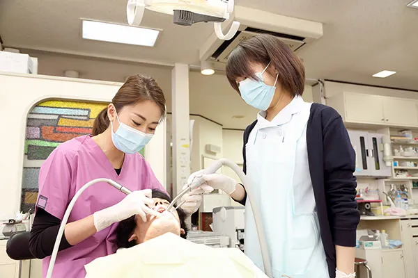 女性の歯科医師がいるので安心